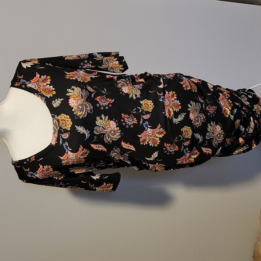 Mother Bee Maternity Paisley Ruched Dress--Size Large